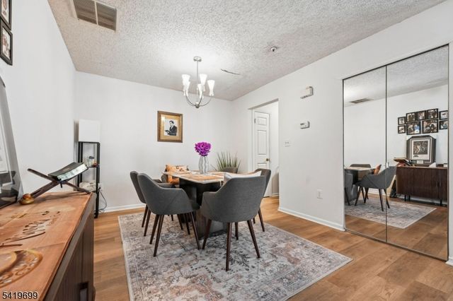 48 Cornerstone Ln, Newark City, NJ 07103