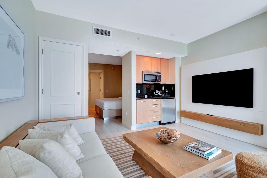 505 N Ft Lauderdale Bch Blvd 903, Fort Lauderdale, FL 33304