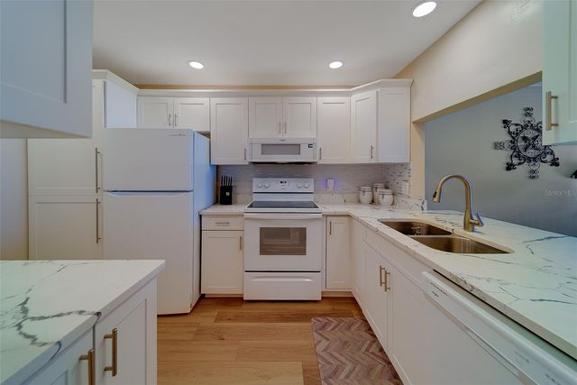 18304 GULF BOULEVARD 102, Redington Shores, FL 33708