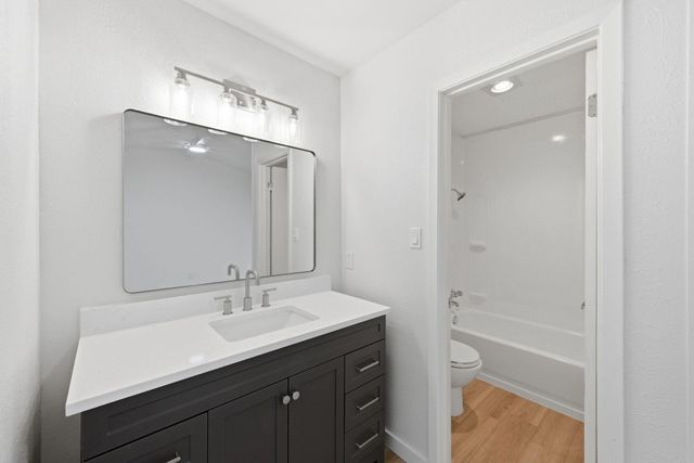 1301 Spyglass DR, Austin, TX 78746