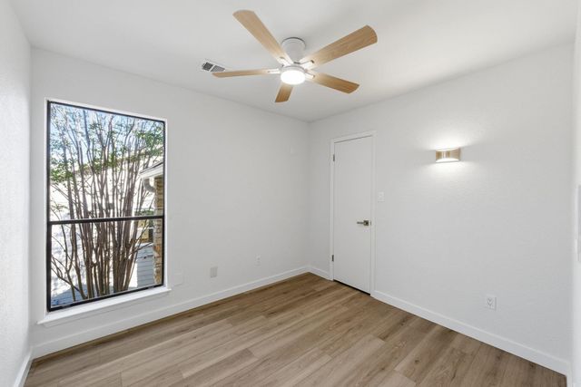 1301 Spyglass DR, Austin, TX 78746