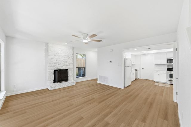 1301 Spyglass DR, Austin, TX 78746