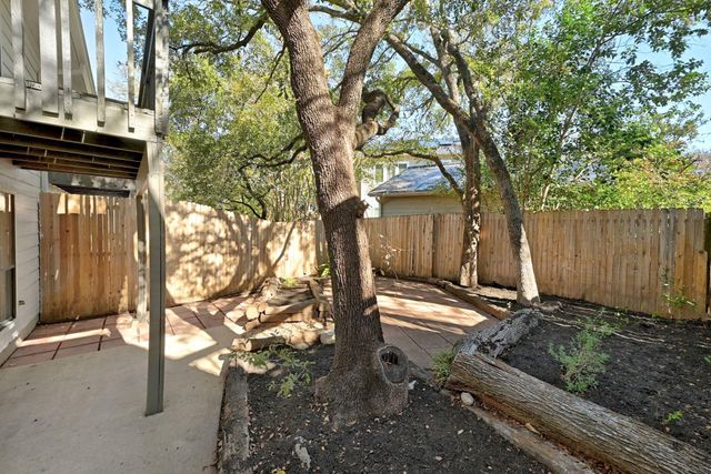 1301 Spyglass DR, Austin, TX 78746