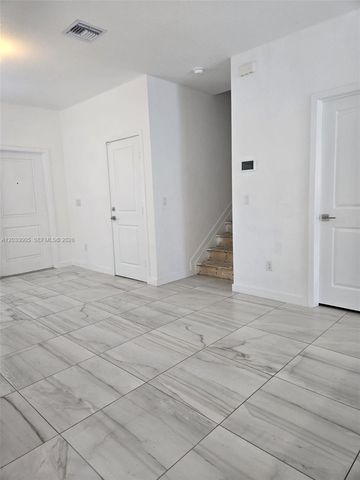862 SE 17th St 862, Homestead, FL 33034