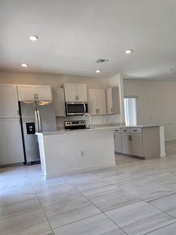862 SE 17th St 862, Homestead, FL 33034