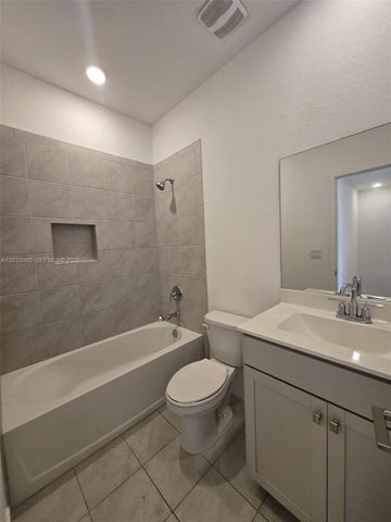 862 SE 17th St 862, Homestead, FL 33034