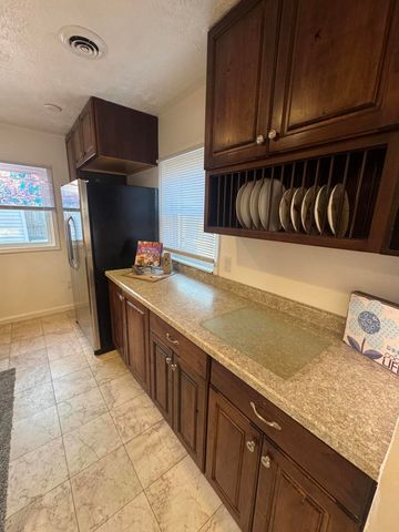 714 N Carroll Avenue, Michigan City, IN 46360