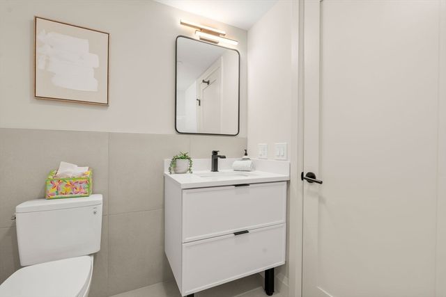 100 Lincoln Street 304, Boston, MA 02135