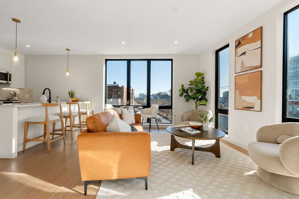 100 Lincoln Street 304, Boston, MA 02135