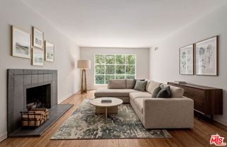 1041 Chantilly Road, Los Angeles, CA 90077