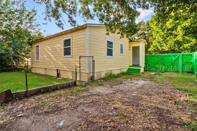 605 Pearl Street, Baytown, TX 77520