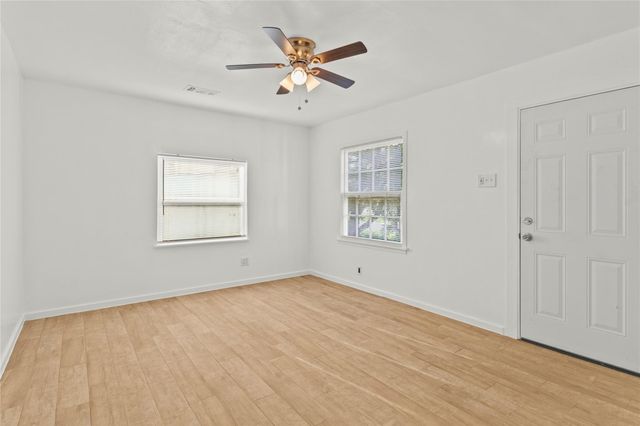 605 Pearl Street, Baytown, TX 77520