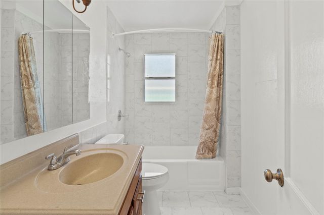 605 Pearl Street, Baytown, TX 77520