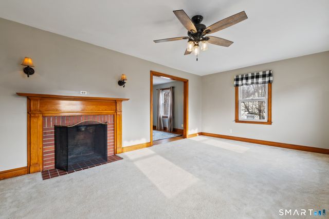 20 John Street, Enfield, CT 06082