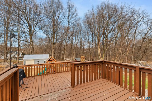 20 John Street, Enfield, CT 06082