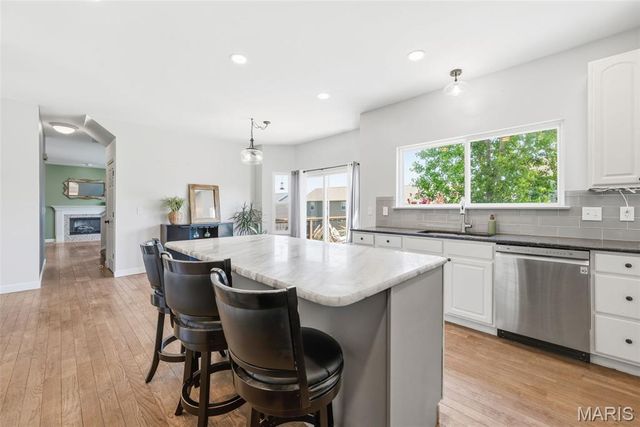 4006 Riverdell Drive, Wentzville, MO 63385