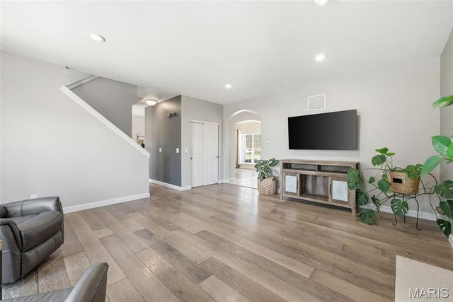 4006 Riverdell Drive, Wentzville, MO 63385