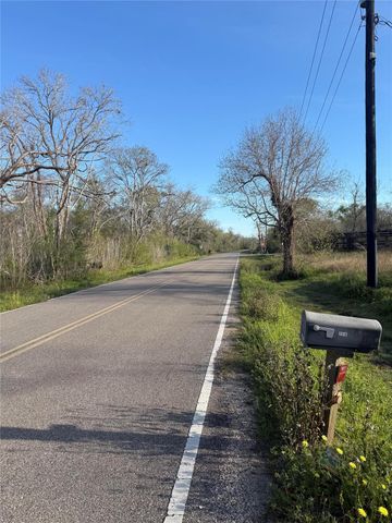2538 Brazos River Road, Freeport, TX 77541