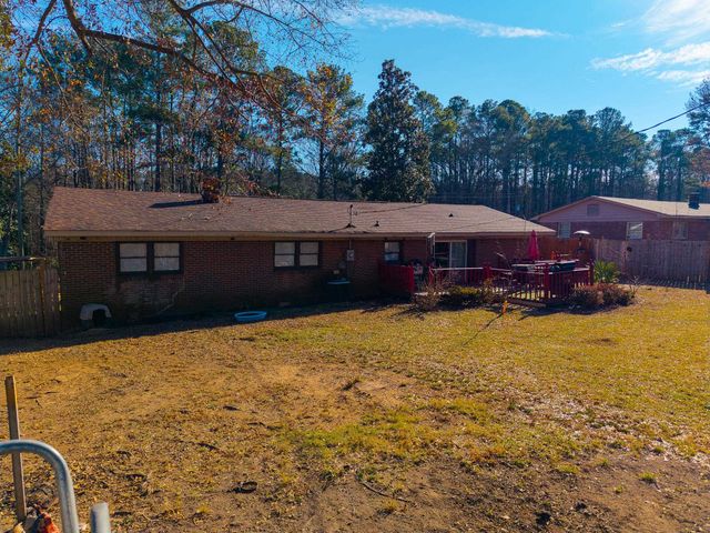 409 Dogwood Dr, Gaffney, SC 29340