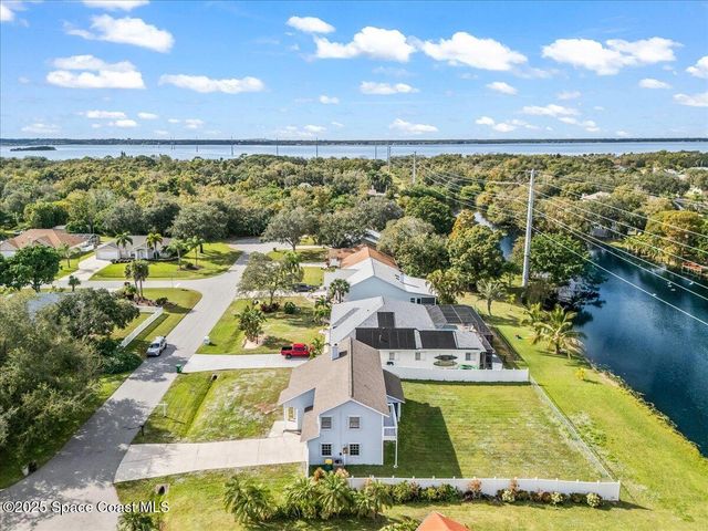 320 Raquette Court, Merritt Island, FL 32953