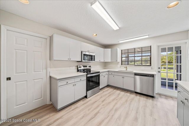 320 Raquette Court, Merritt Island, FL 32953