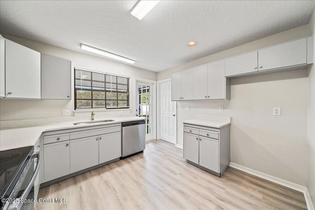 320 Raquette Court, Merritt Island, FL 32953