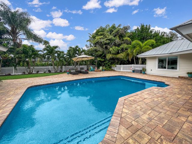 2521 SW Racquet Club Drive, Palm City, FL 34990