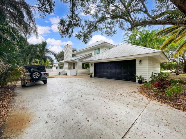 2521 SW Racquet Club Drive, Palm City, FL 34990