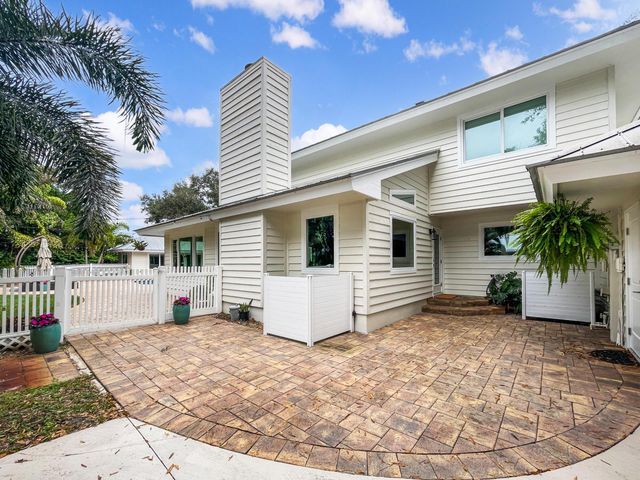 2521 SW Racquet Club Drive, Palm City, FL 34990