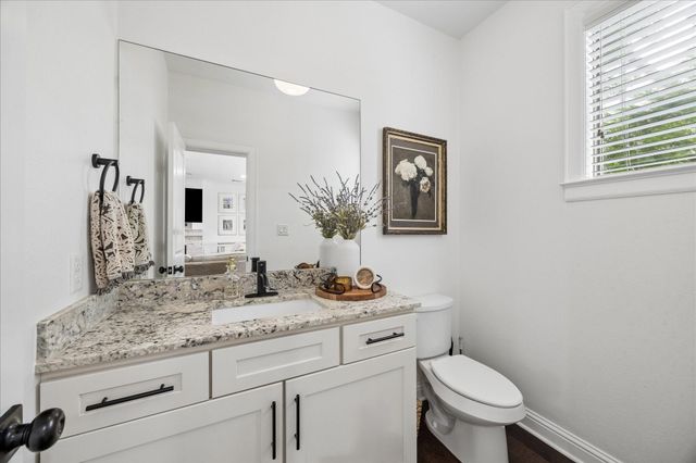 5431 Kiam Street B, Houston, TX 77007