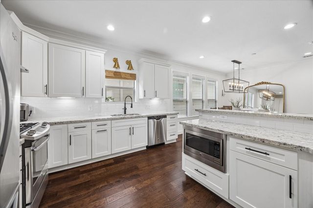 5431 Kiam Street B, Houston, TX 77007