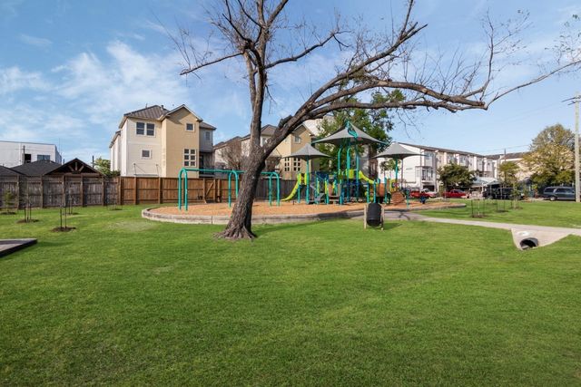 5431 Kiam Street B, Houston, TX 77007