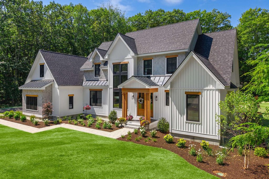 12 Silverbrook Drive, Old Orchard Beach, ME 04064 — exterior