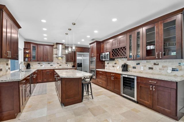 13172 Doubletree Circle, Wellington, FL 33414