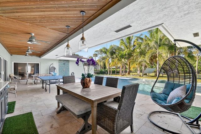 13172 Doubletree Circle, Wellington, FL 33414