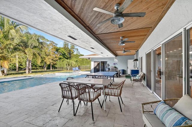 13172 Doubletree Circle, Wellington, FL 33414