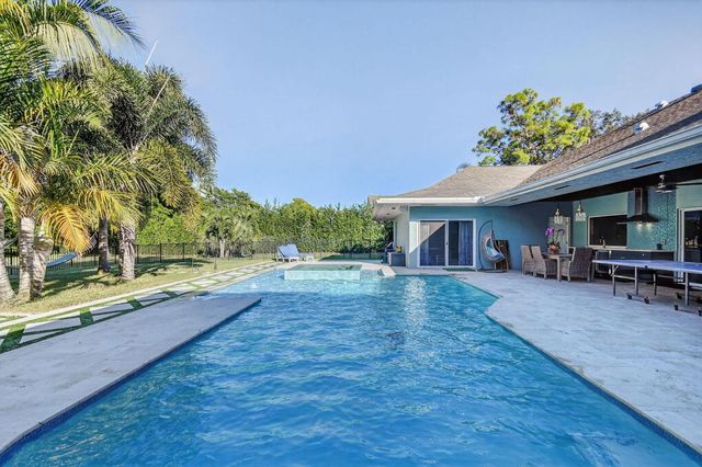 13172 Doubletree Circle, Wellington, FL 33414