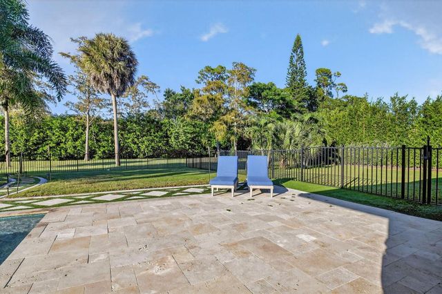 13172 Doubletree Circle, Wellington, FL 33414