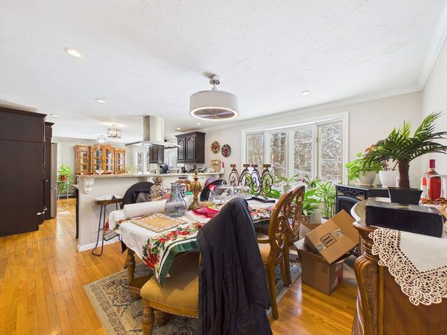 23 Elmwood Dr, Berkley, MA 02779