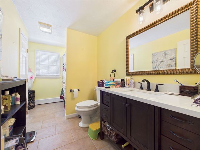 23 Elmwood Dr, Berkley, MA 02779