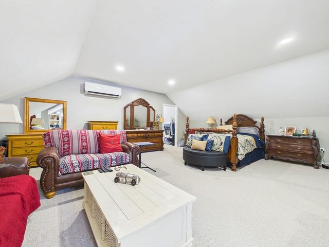 23 Elmwood Dr, Berkley, MA 02779