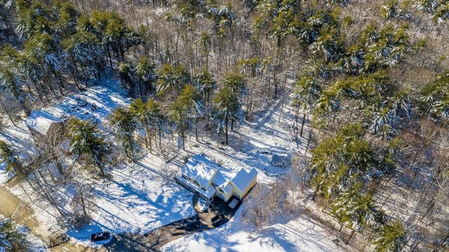 23 Elmwood Dr, Berkley, MA 02779