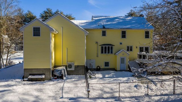 23 Elmwood Dr, Berkley, MA 02779