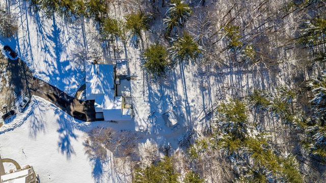 23 Elmwood Dr, Berkley, MA 02779