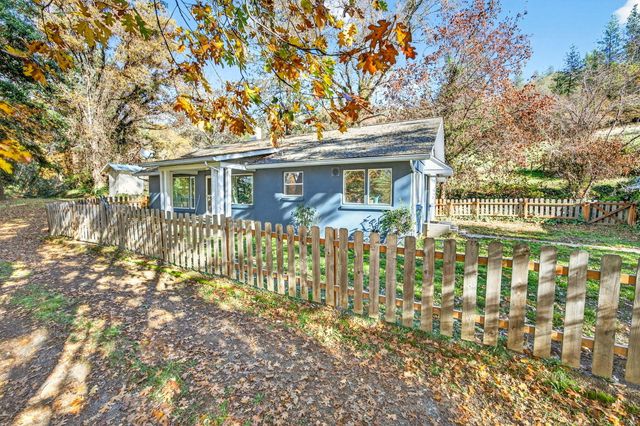 13688 Highway 238, Applegate, OR 97530