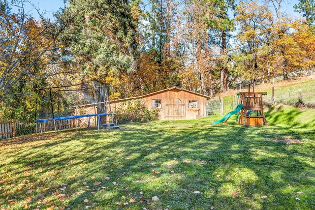 13688 Highway 238, Applegate, OR 97530