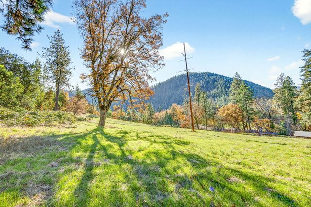 13688 Highway 238, Applegate, OR 97530