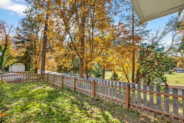 13688 Highway 238, Applegate, OR 97530