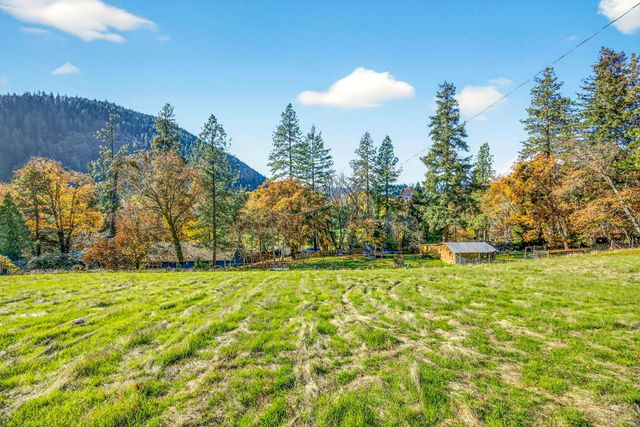 13688 Highway 238, Applegate, OR 97530