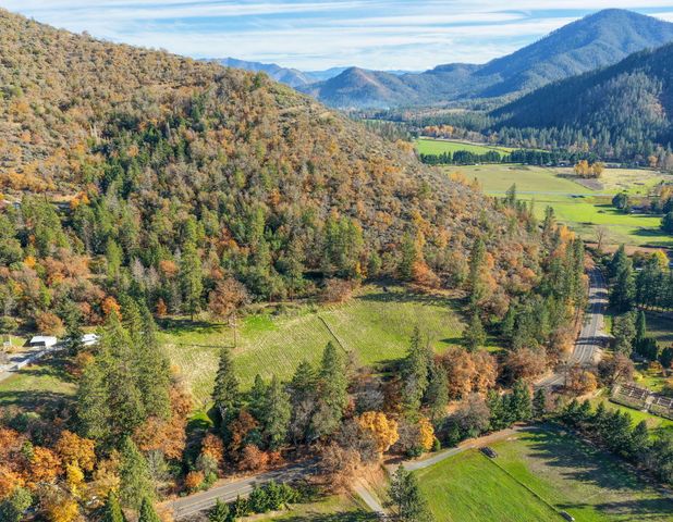 13688 Highway 238, Applegate, OR 97530